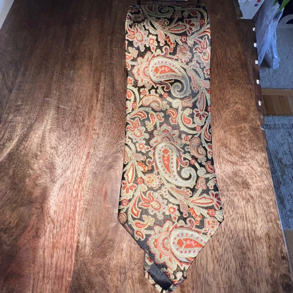 Massimo Ferre Tie Mens Silk Black Red Gold Paisley Necktie Business Career - Picture 1 of 5